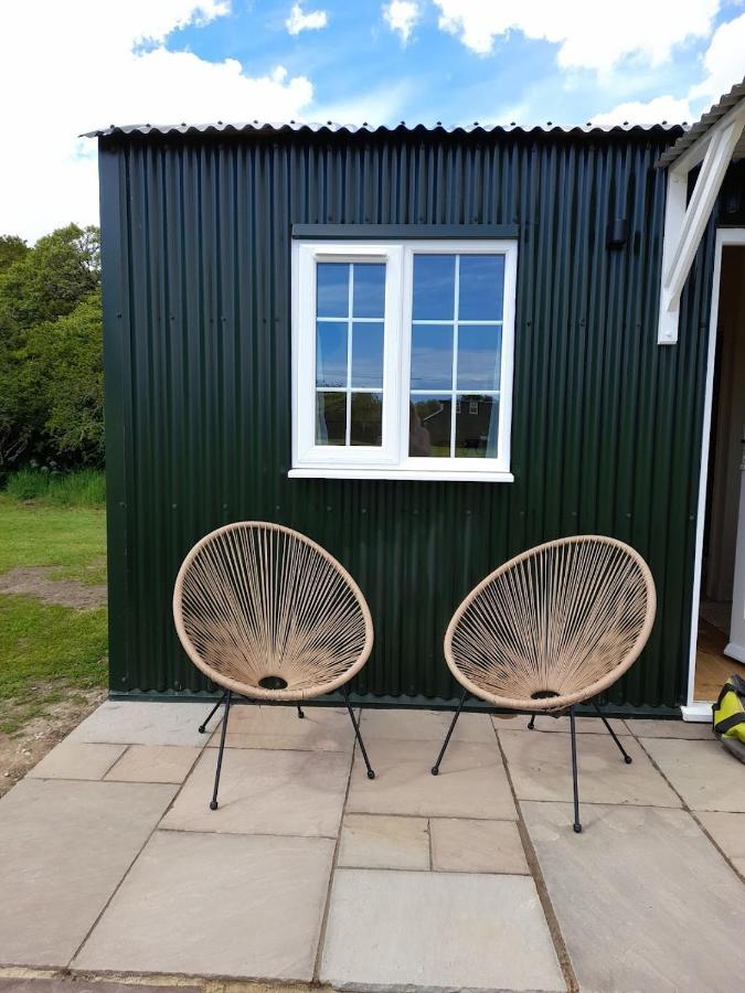 Dinky'S Den Apartment Coverack Exterior photo