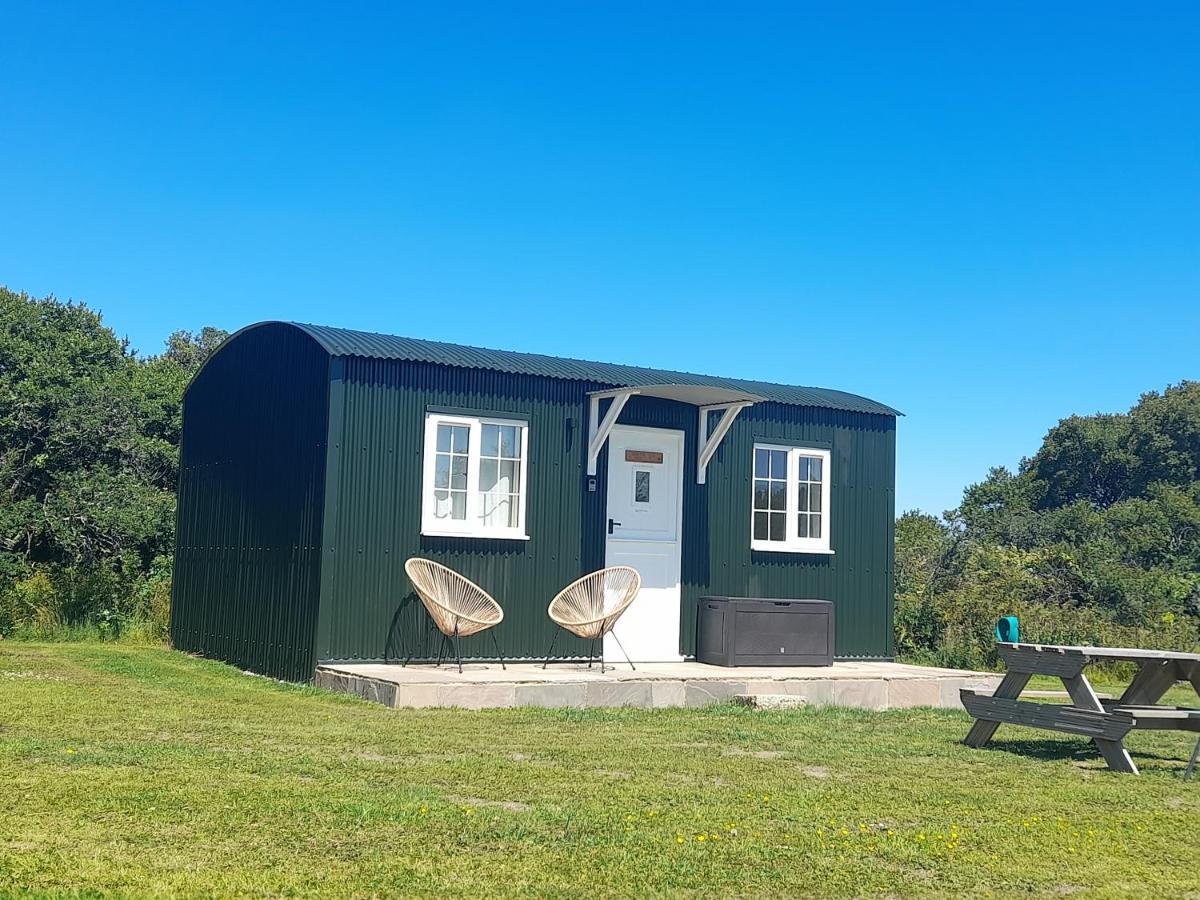 Dinky'S Den Apartment Coverack Exterior photo